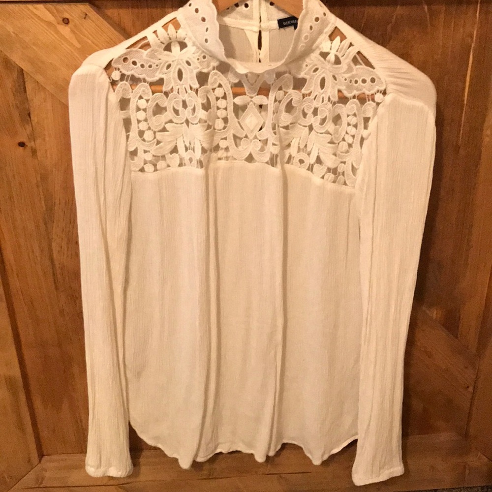White laced long sleeve